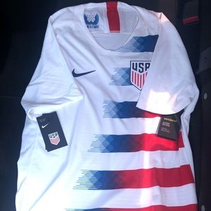 BNWT Nike Vaporknit USA home Jersey (Steal)